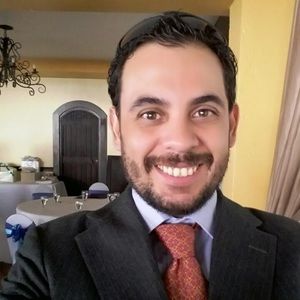 Meet your Posher, Esteban